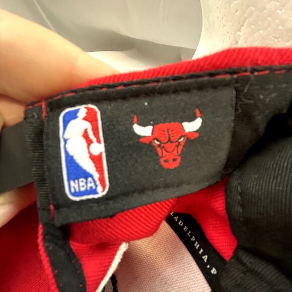 Chicago BULLS Cap Mitchell & Ness Red Retro gray bill Vietnam wool blend - Picture 6 of 8